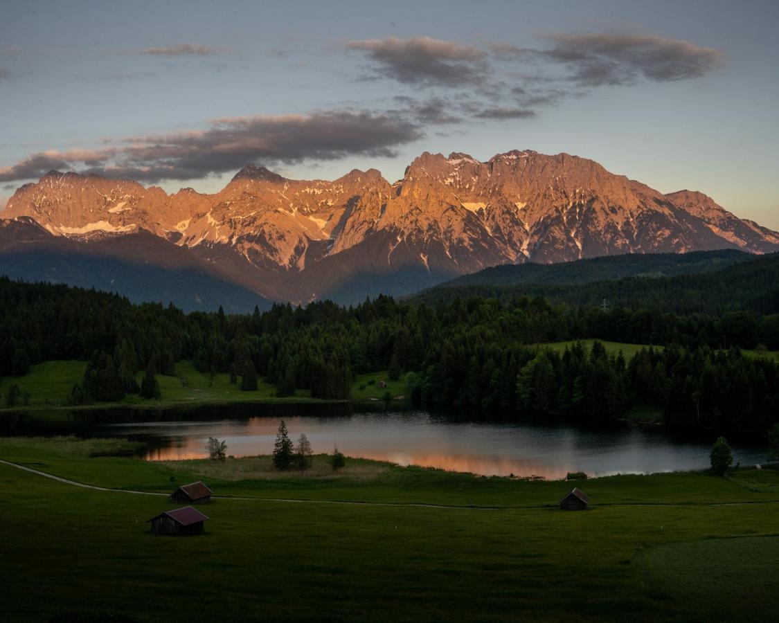 Das Bergquartier - Ferienwohnung Zugspitze Oberau  Exterior photo